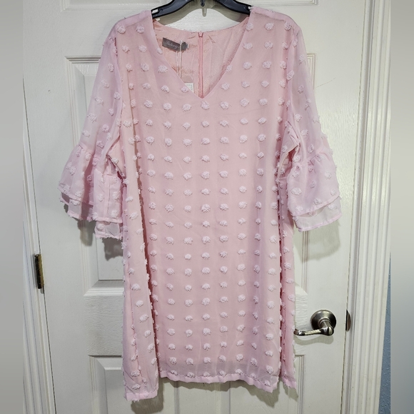 Dresses & Skirts - 💚 3/$10 Belongsci Pink Textured Dress Size XXL